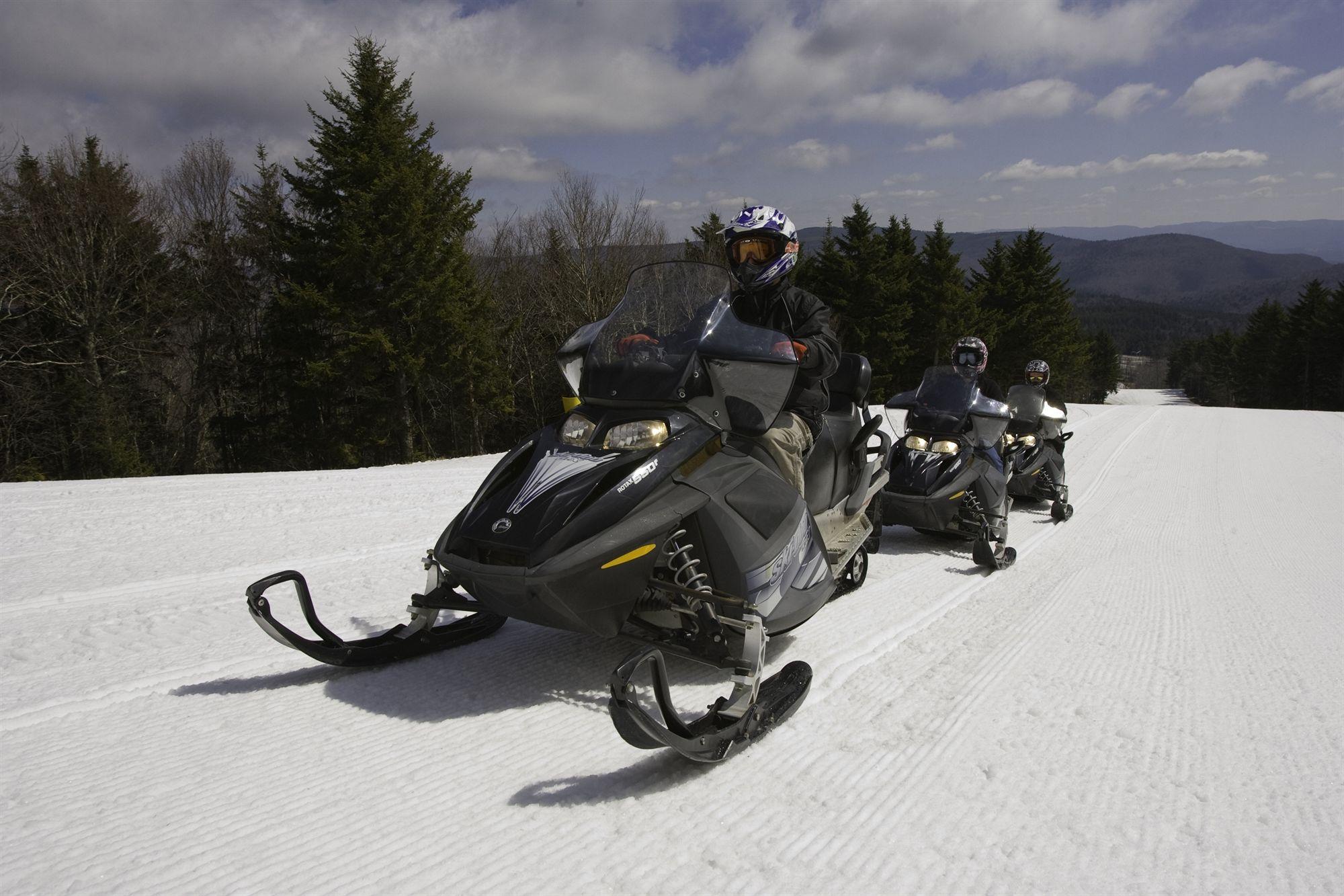 Soaring Eagle Lodge Snowshoe Buitenkant foto